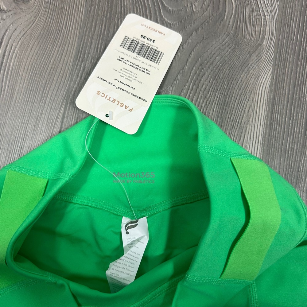 Fabletics Green High Waist Motion365 Pocket Shorts - SIZE M NWT Activewear - Picture 2 of 4